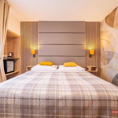Hotel Benica Benesov  Εξωτερικό φωτογραφία
