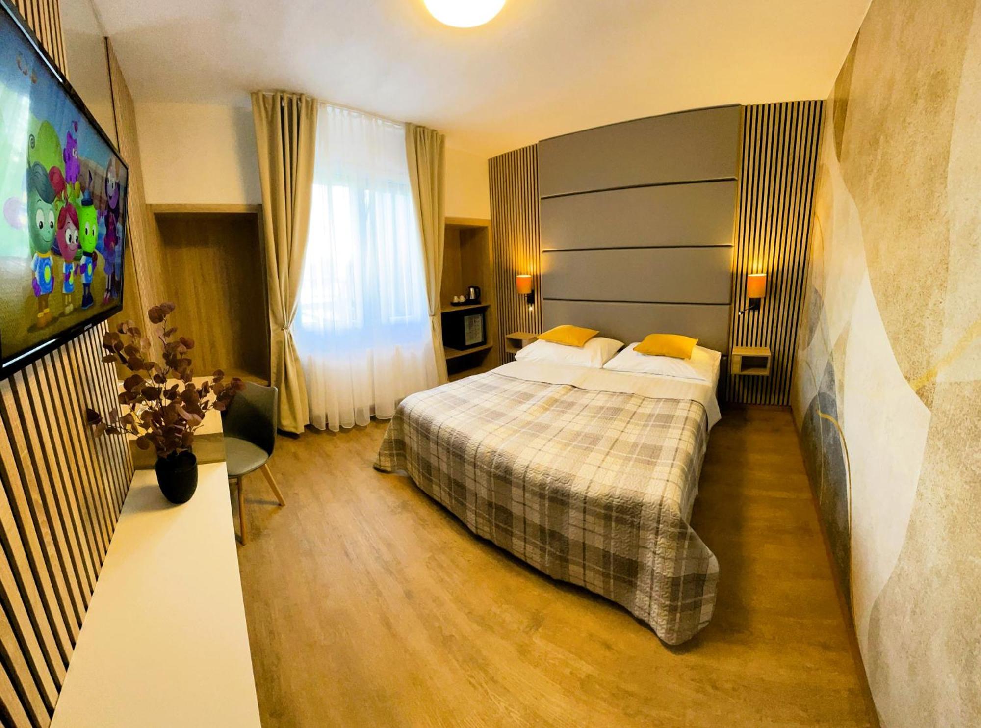 Hotel Benica Benesov  Εξωτερικό φωτογραφία